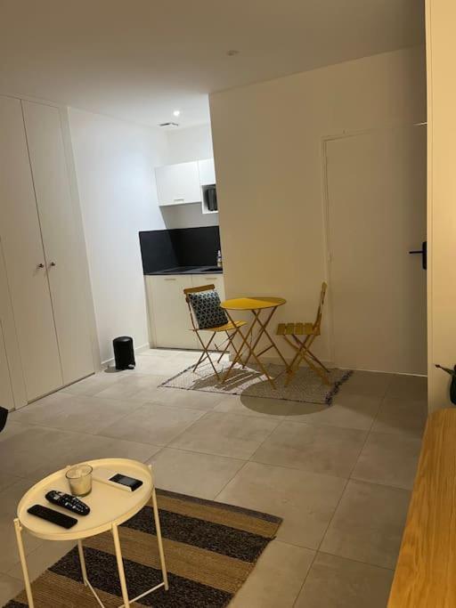 Charmant Studio / Centre Ville Niort Zewnętrze zdjęcie